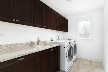 Laundry Room 3 - 1