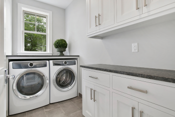 Laundry Room 4 - 1