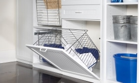 Laundry-Room-Wire-Laundry-Basket