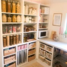 Practical-Small-pantry-Design