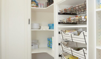 Pull-Out-Pantry-Baskets-and-Pull-Out-Spice-Racks