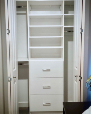 Simple-Reach-in-Closet-with-Floor-and-Floating-System-Combo-2