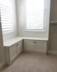 Built-in Sitting & Bench Nook Area in Walk-in Closet