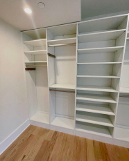 White Wallk-in Closet Floor Based 1