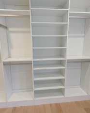White Wallk-in Closet Floor Based 3