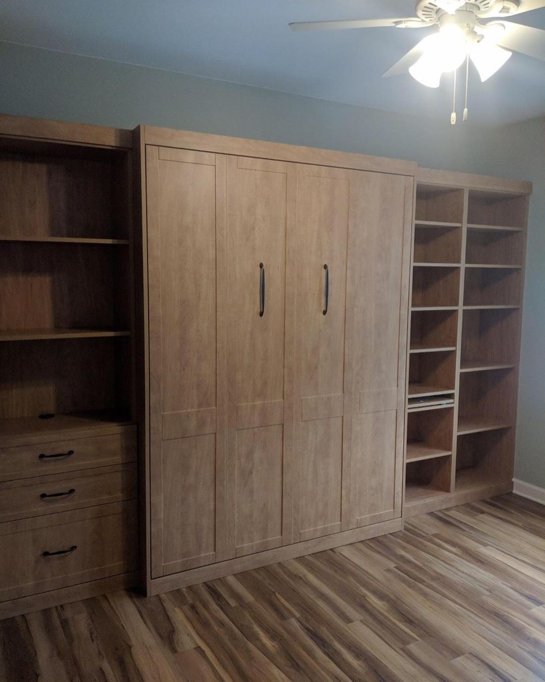 Wall-to-Wall-Storage-with-Wall-murphy-Bed Wall-to-Wall-Storage-with-Wall-murphy-Bed