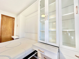 Murphy Bed White Rainer Wood Grain