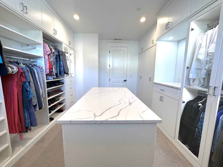 Dressing Room Luxury High End Walk in Closet 1 scaled