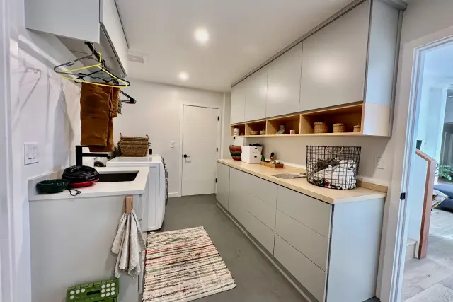 Custom laundry storage